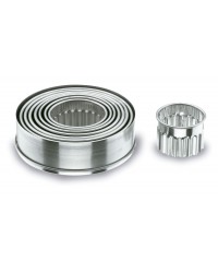 LOT DE 9 DECOUPOIRS RONDS  CANNELES INOX